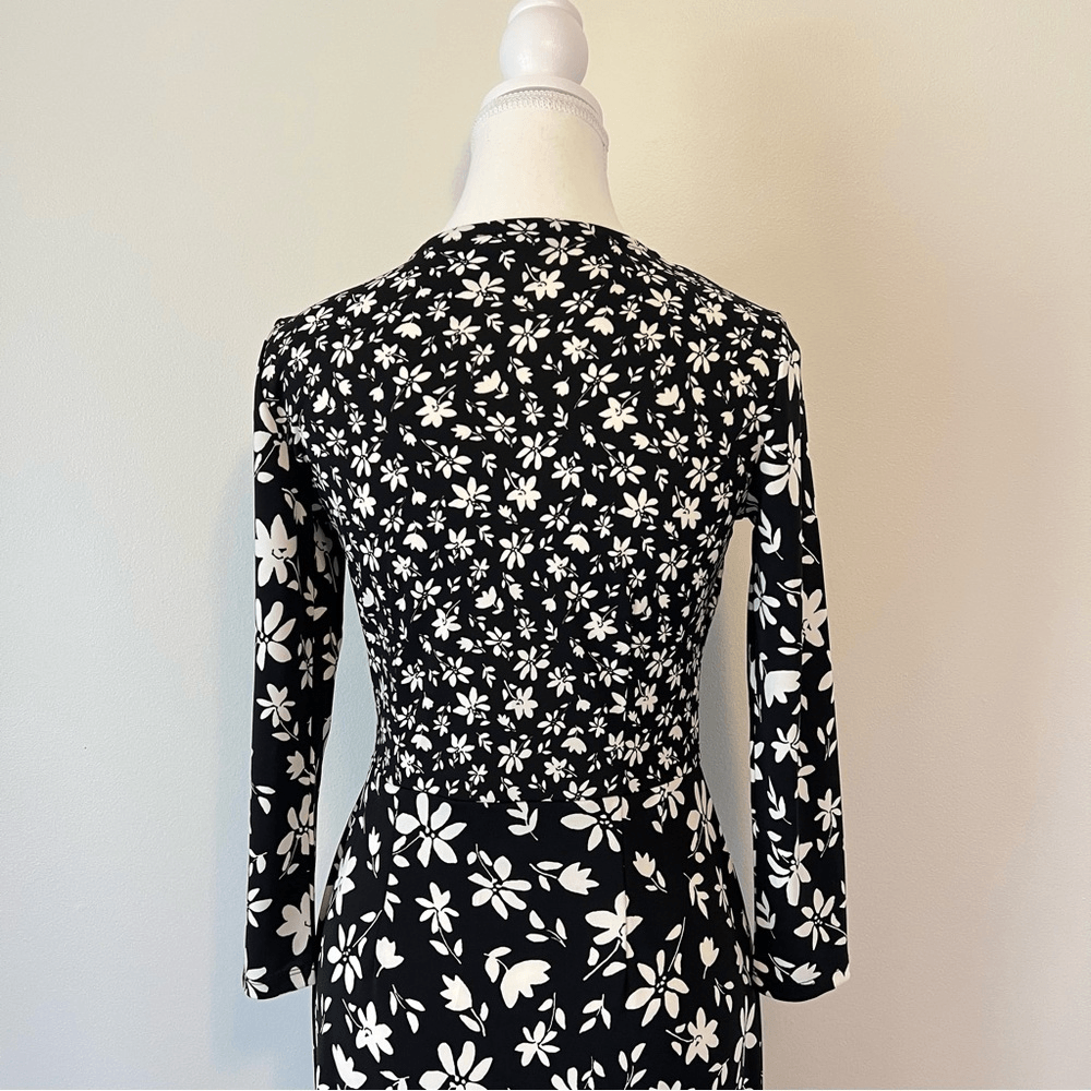 Talbots Bicolor Ditsy Wrap Jersey Black and White Floral Dress NEW Size XS