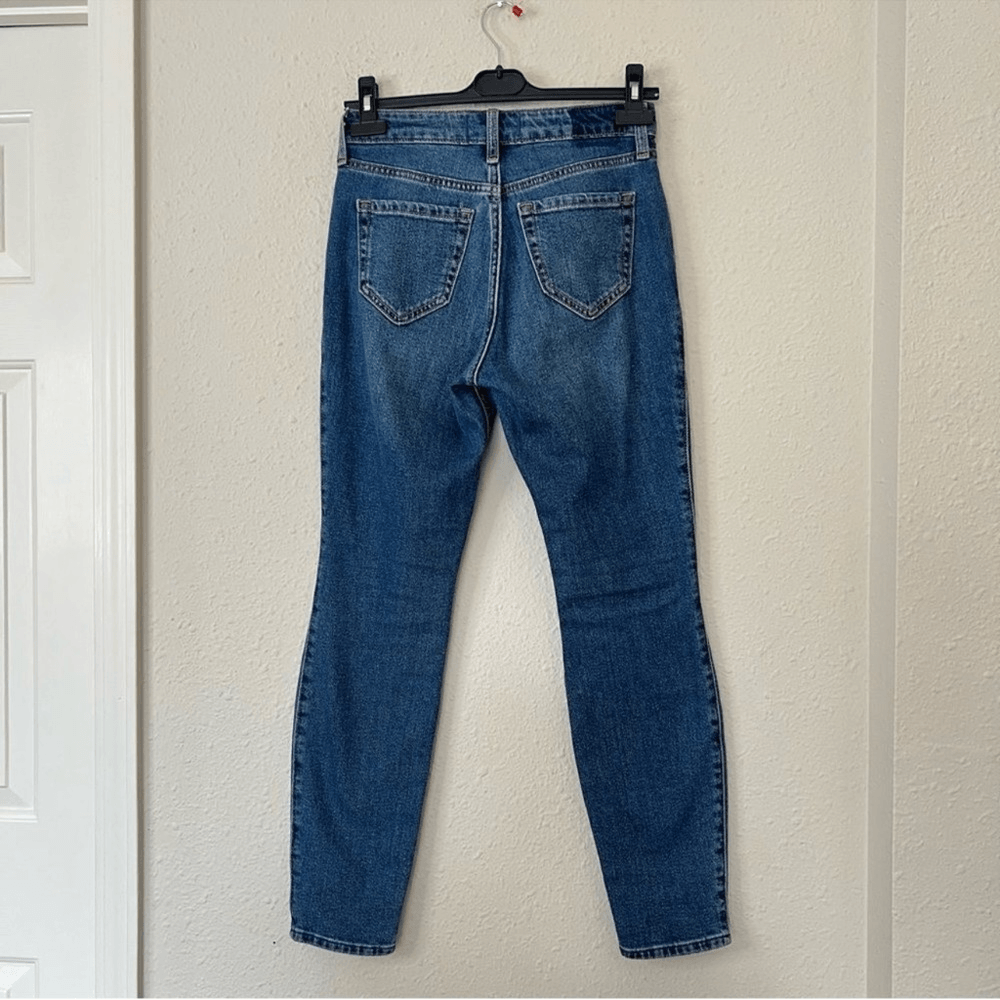 Abercrombie & Fitch The Skinny High Rise Jeans Size 25 Medium Wash