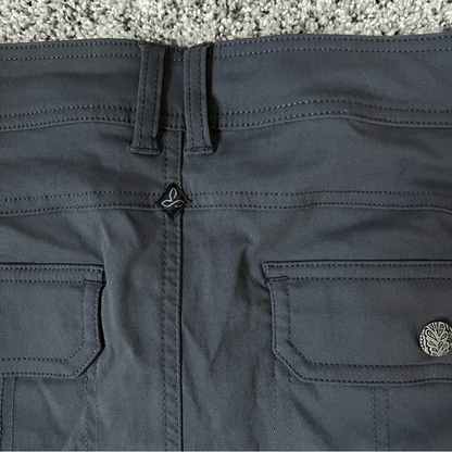 Prana Mid Rise Relaxed 11” Shorts NEW Size 8 Gray Stretchy