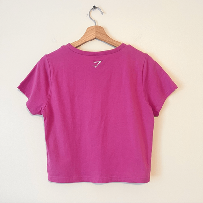 Gymshark Short Sleeve Crop Tee in Pink Medium