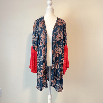 Soft Surroundings Tropical Floral Kimono Top Size Medium
