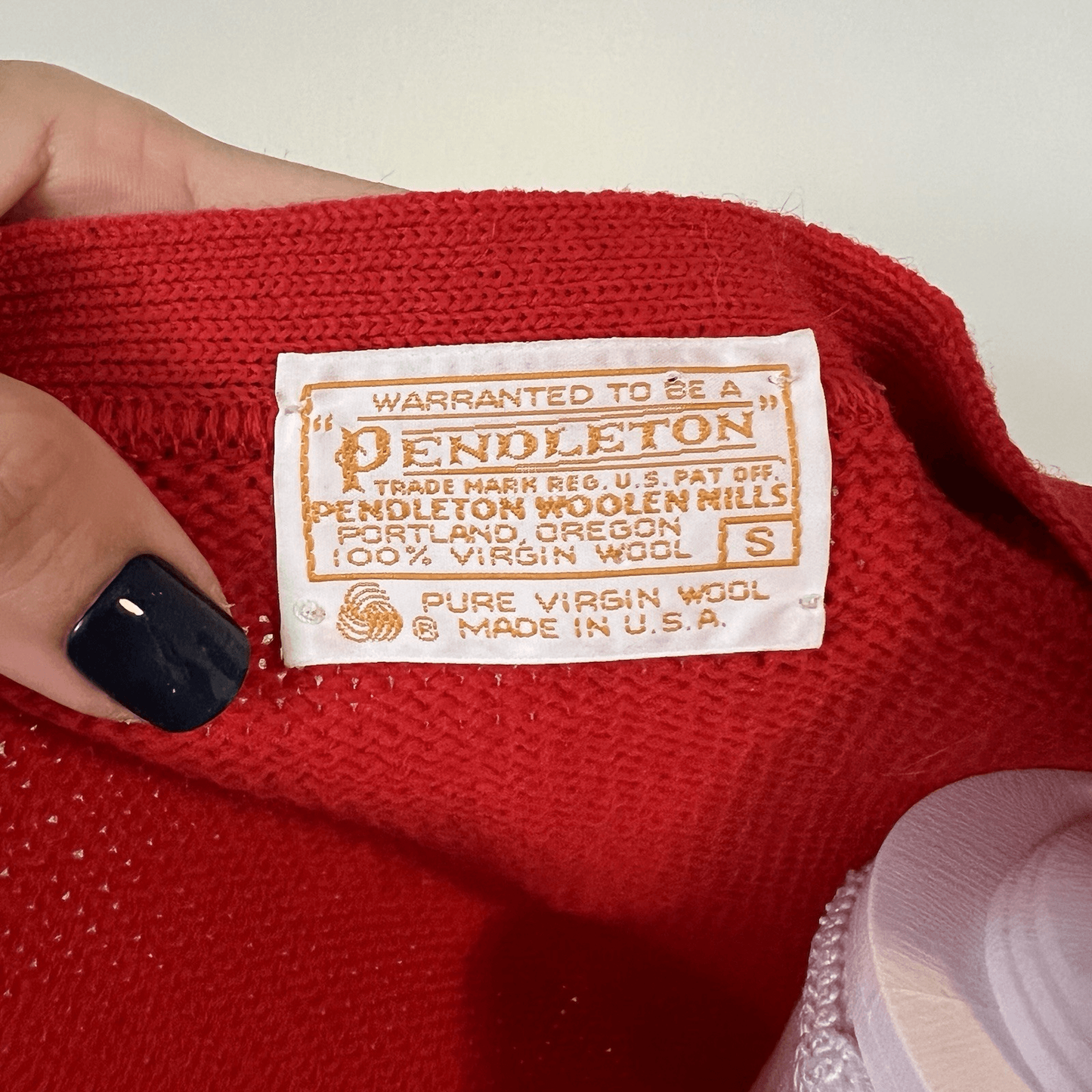 Vintage Pendleton Sweater Vest Women’s Sz Small Virgin Wool Cable Knit Red Retro