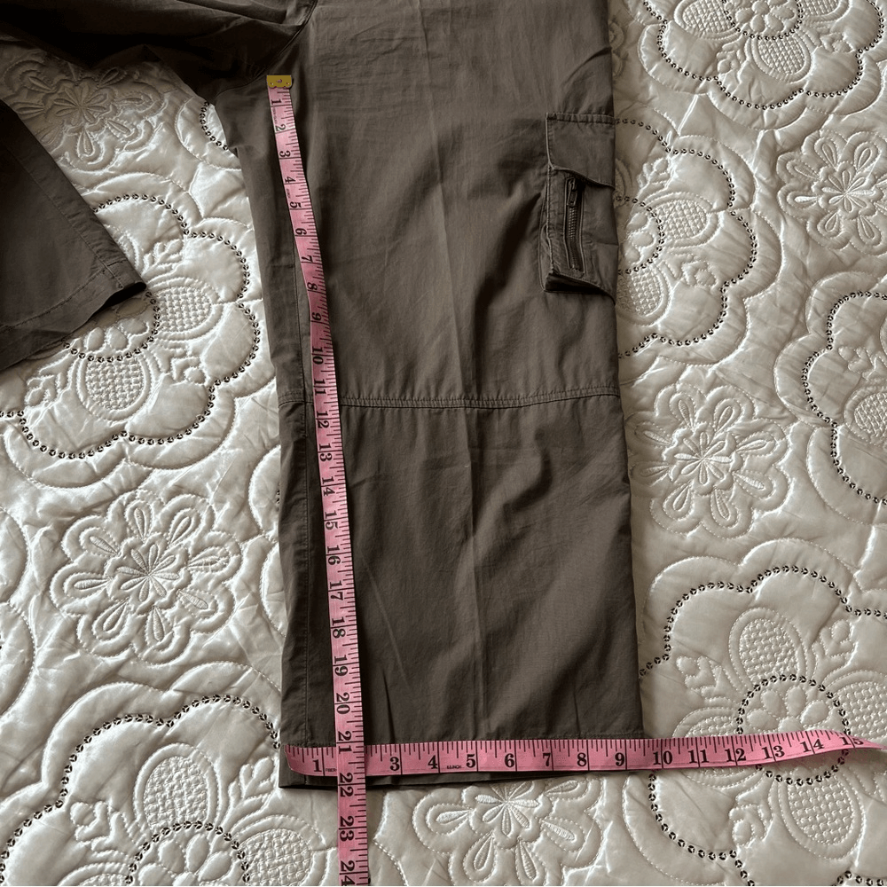 Chico’s Cropped Cargo Pants in Brown Size 2/ US 12