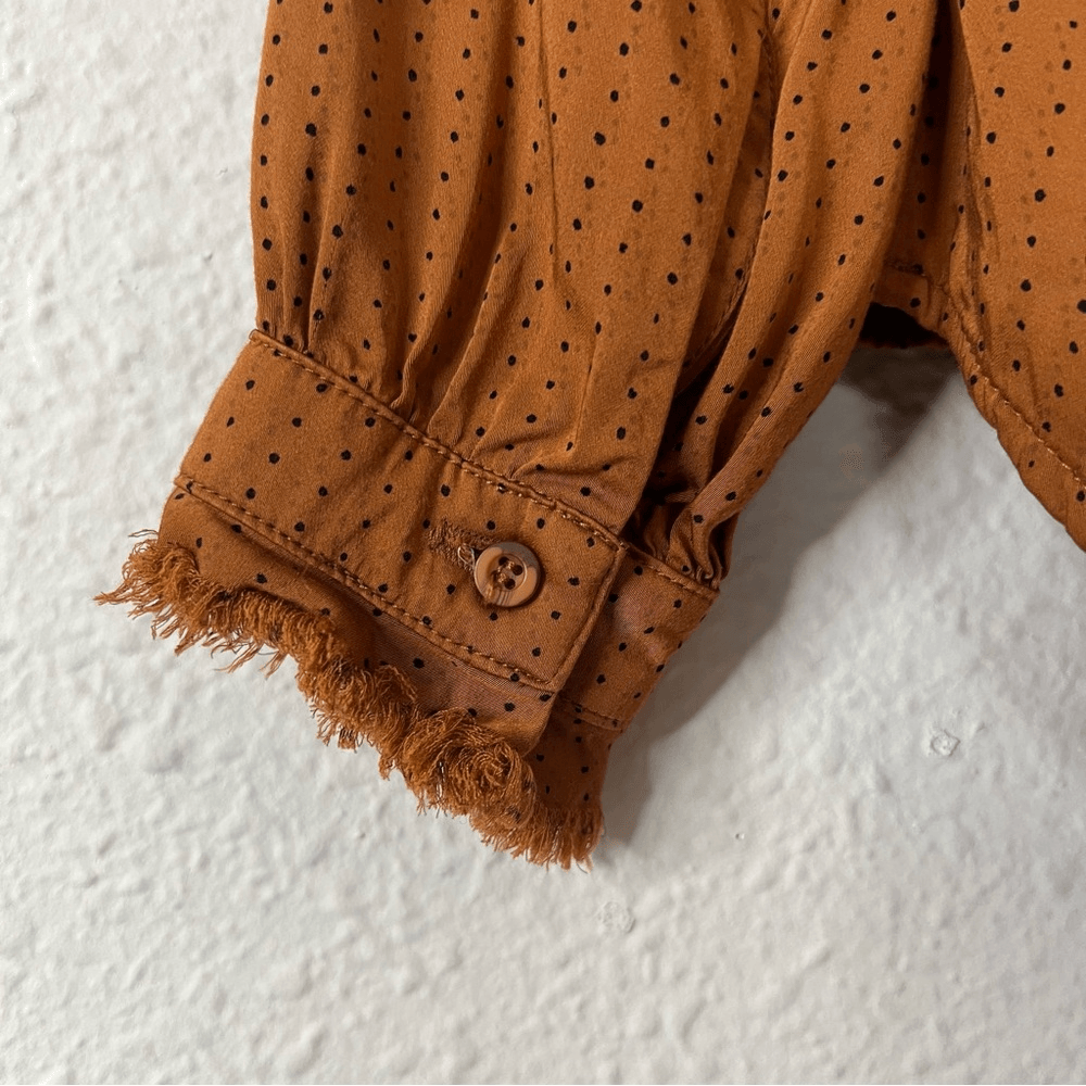 Cloth & Stone Ruffle Long Sleeve Blouse Size Small Dotted