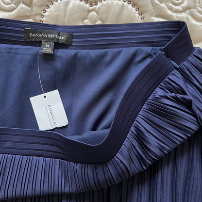 Banana Republic Layered Pleated Navy Blue Mini Skirt NEW Size 14