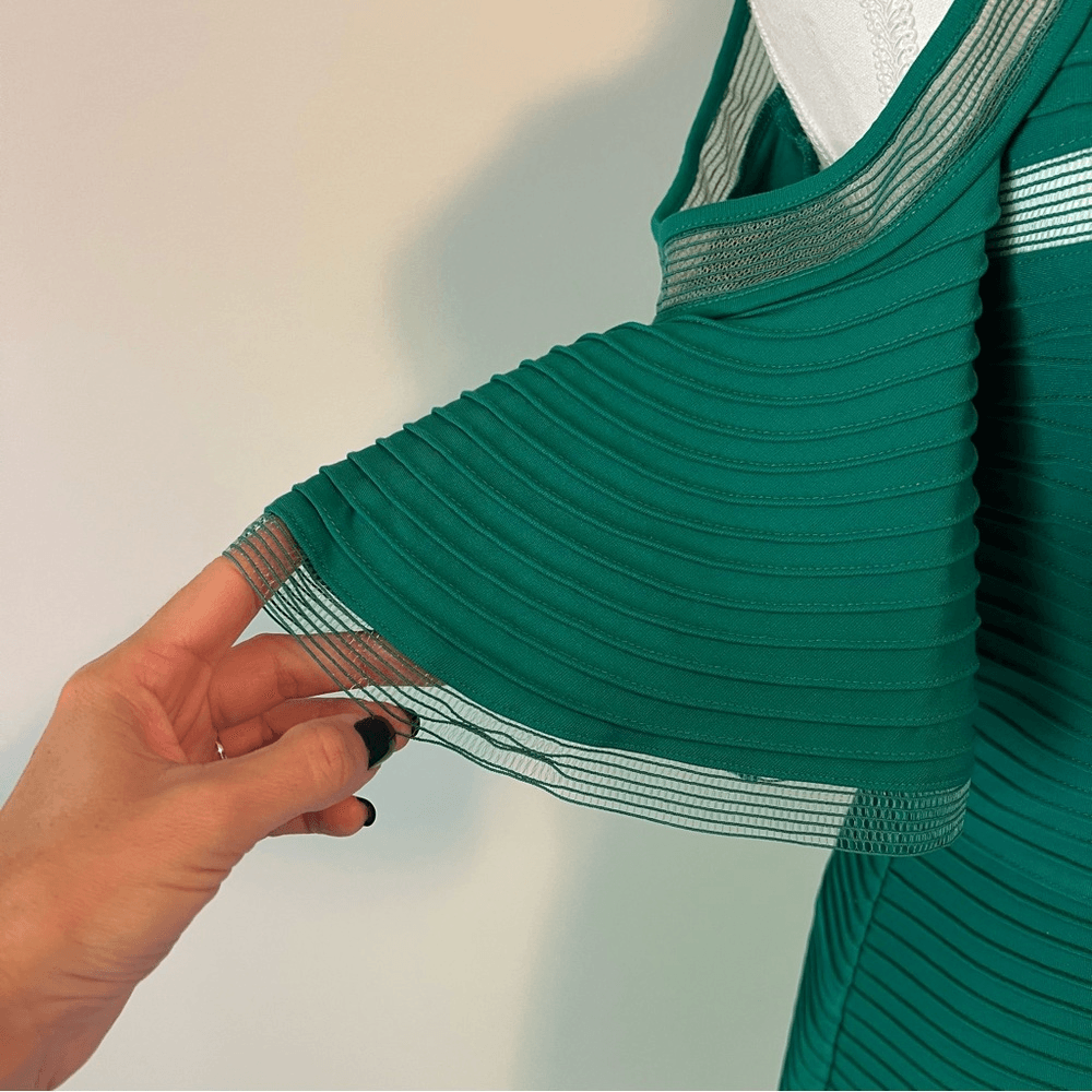 Tadashi Shoji Carlyn Bandage Bodycon Dress Flutter Sleeves Size XS