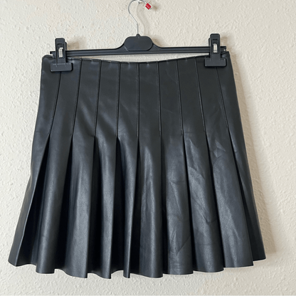 Social Tourist Black Faux Leather Pleated Mini Skirt Size Medium