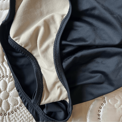 Speedo Onepiece Swimsuit Black NEW Size 14