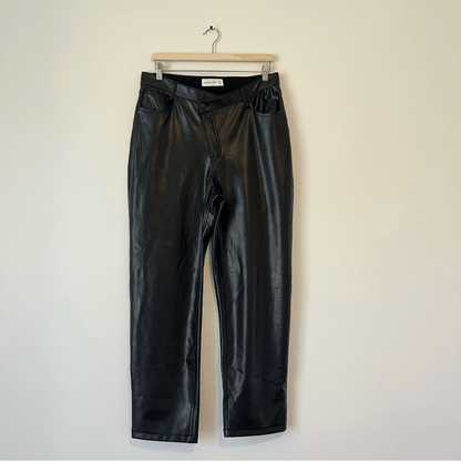 Abercrombie & Fitch 90s Straight Ultra High Rise Vegan Leather Pants Black 31/12