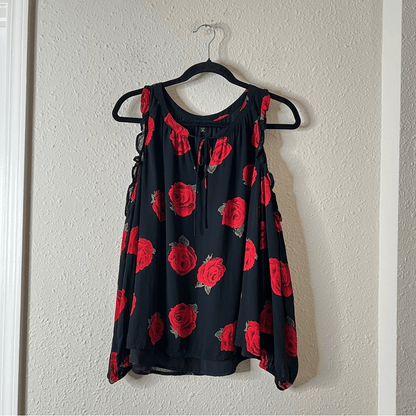 Sanctuary Cold Shoulder Rose Print Long Sleeve Blouse Black and Red Size Medium