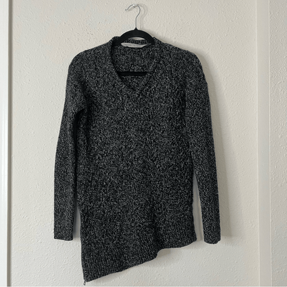 ATHLETA Cashmere and wool blend Sweater Size Small