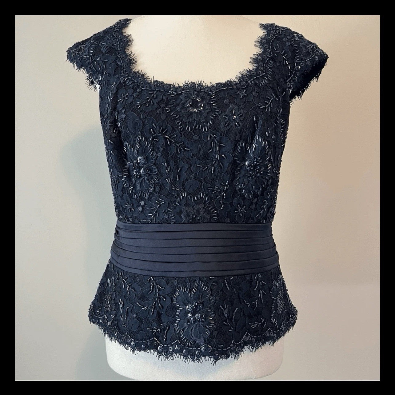 Tadashi Collection Sequin Beaded Navy Blue Top Blouse Size 8 Silk Embellishment