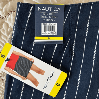 Nautica Women’s Mid Rise Twill Shorts NEW Size 6