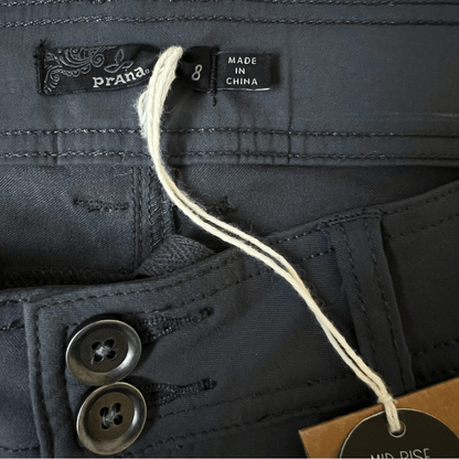 Prana Mid Rise Relaxed 11” Shorts NEW Size 8 Gray Stretchy