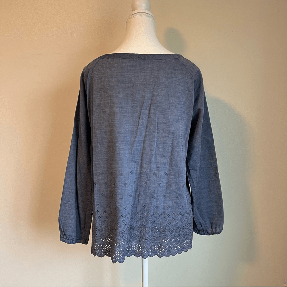 J. Crew Peasant Chambray Long Sleeves Eyelet Blouse Top Size 6 Long Sleeve
