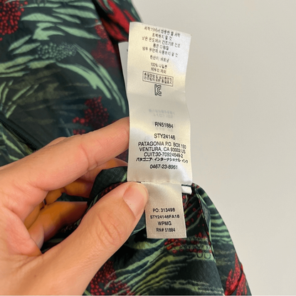 Patagonia Women’s Houdini Windbreaker Jacket in Green Size Medium Lightweight