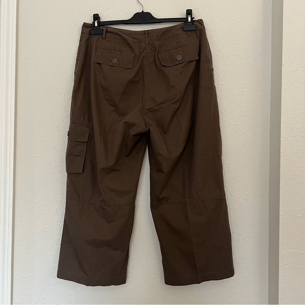 Chico’s Cropped Cargo Pants in Brown Size 2/ US 12