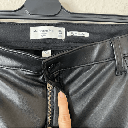 Abercrombie & Fitch Curve Love High Rise Skinny Vegan Leather Pants NEW Black 35