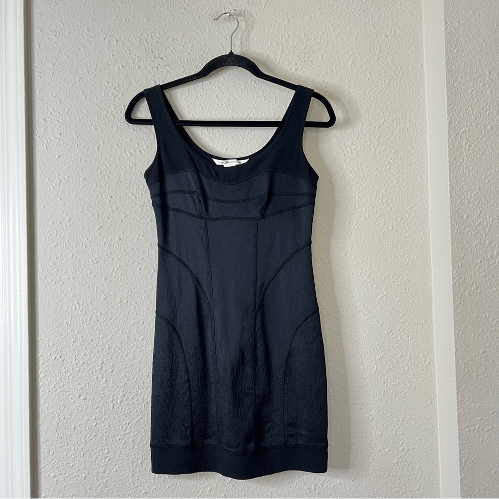 DVF Diane Von Furstenberg Sleeveless Silk Mini Slip Dress in Black Size 2
