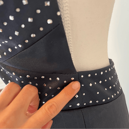 Betsy & Adam Full Length Pleated Halter Prom Bridal Maxi Dress Size 8 Y2K 90s