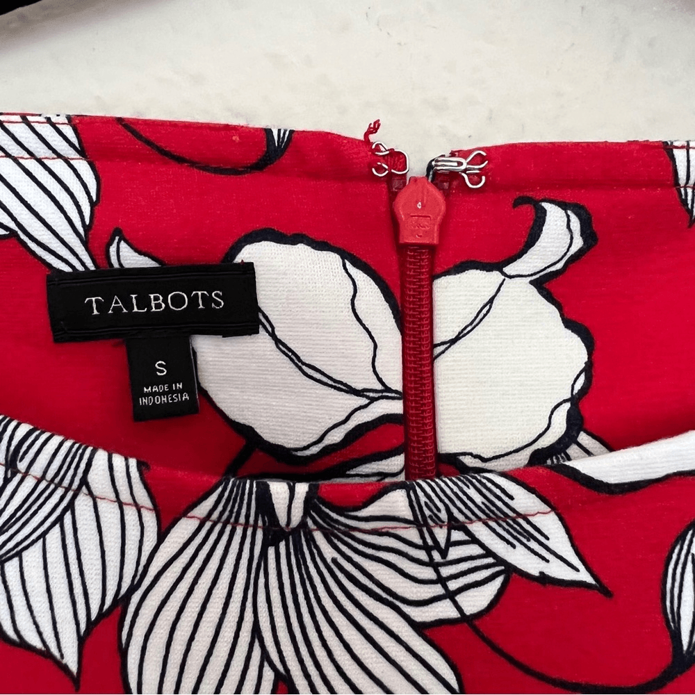 TALBOTS Red Floral Sleeveless Fit & Flare Mini Dress Size Small