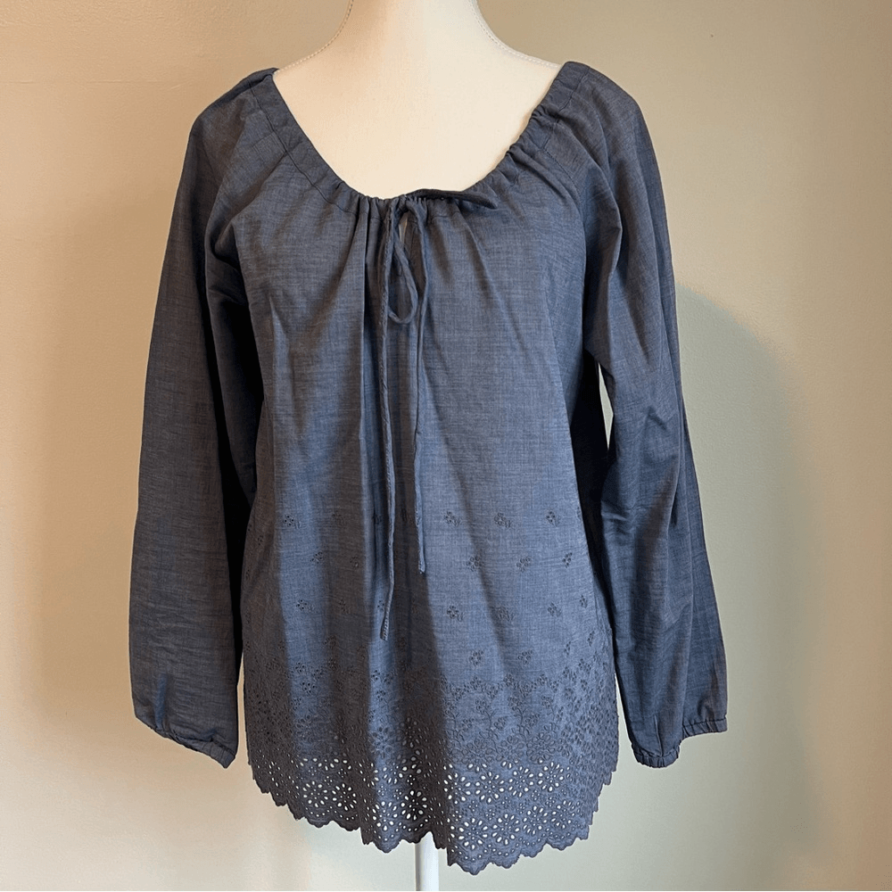 J. Crew Peasant Chambray Long Sleeves Eyelet Blouse Top Size 6 Long Sleeve
