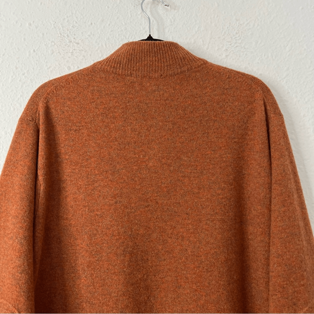 Peter Millar 100% Merino Wool Sweater Size Large Buttoned Mock Neck Burnt Orange