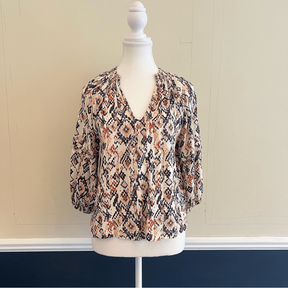 Evereve Layla Ikat Print Blouse Top Size XS
