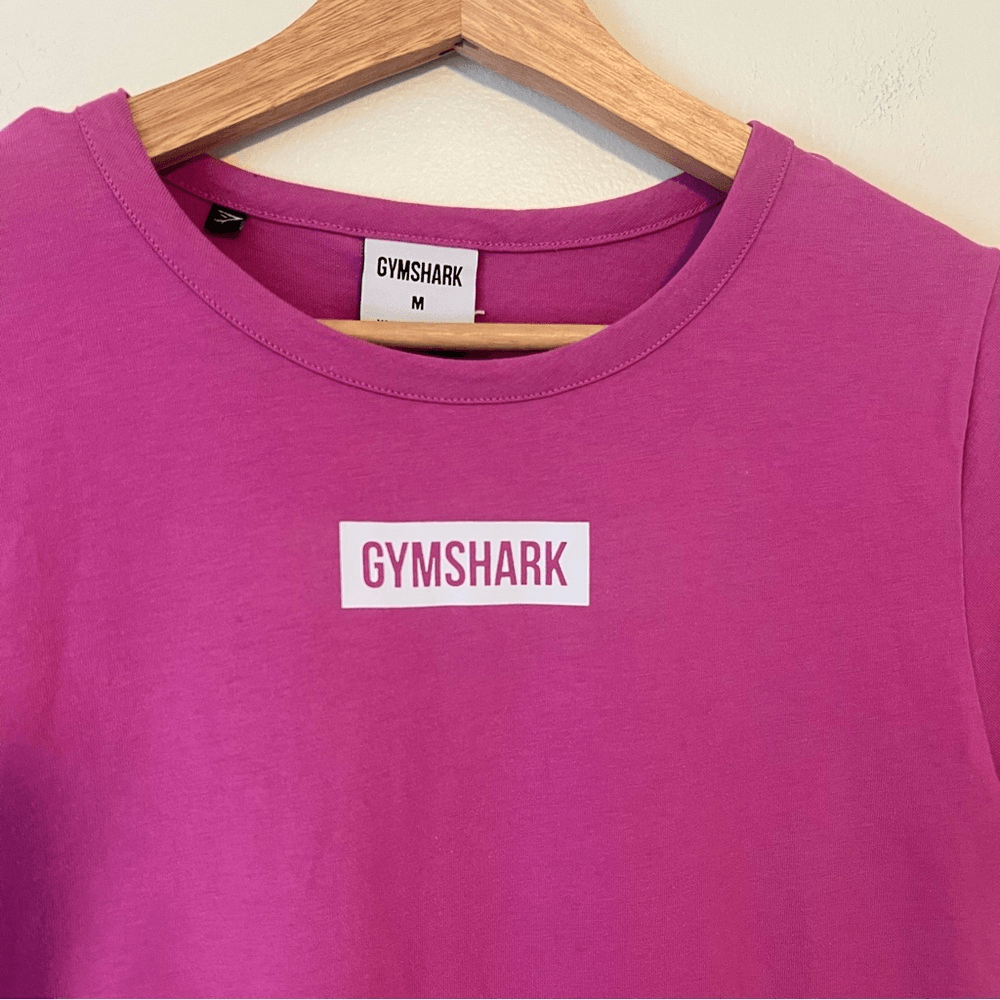 Gymshark Short Sleeve Crop Tee in Pink Medium