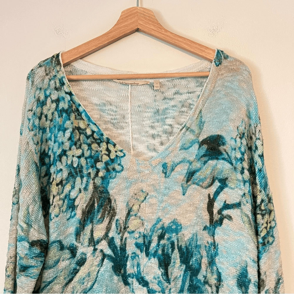 Soft Surroundings V-Neck Sweater Blue Floral Pullover Knit Size Large