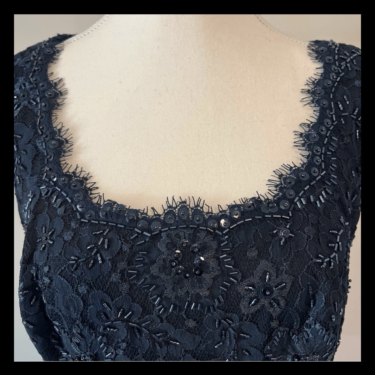 Tadashi Collection Sequin Beaded Navy Blue Top Blouse Size 8 Silk Embellishment