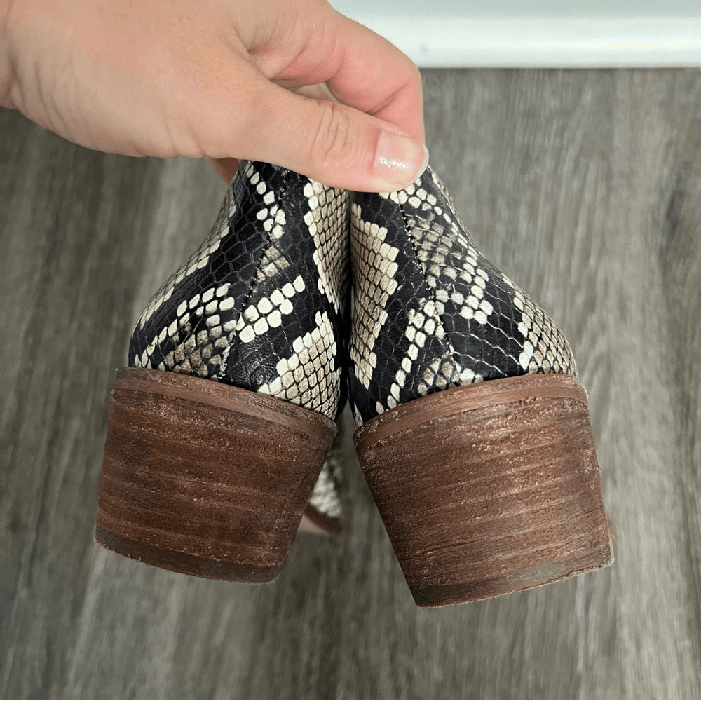 Madewell Chelsea Snakeskin Boots Leather Upper Size 8