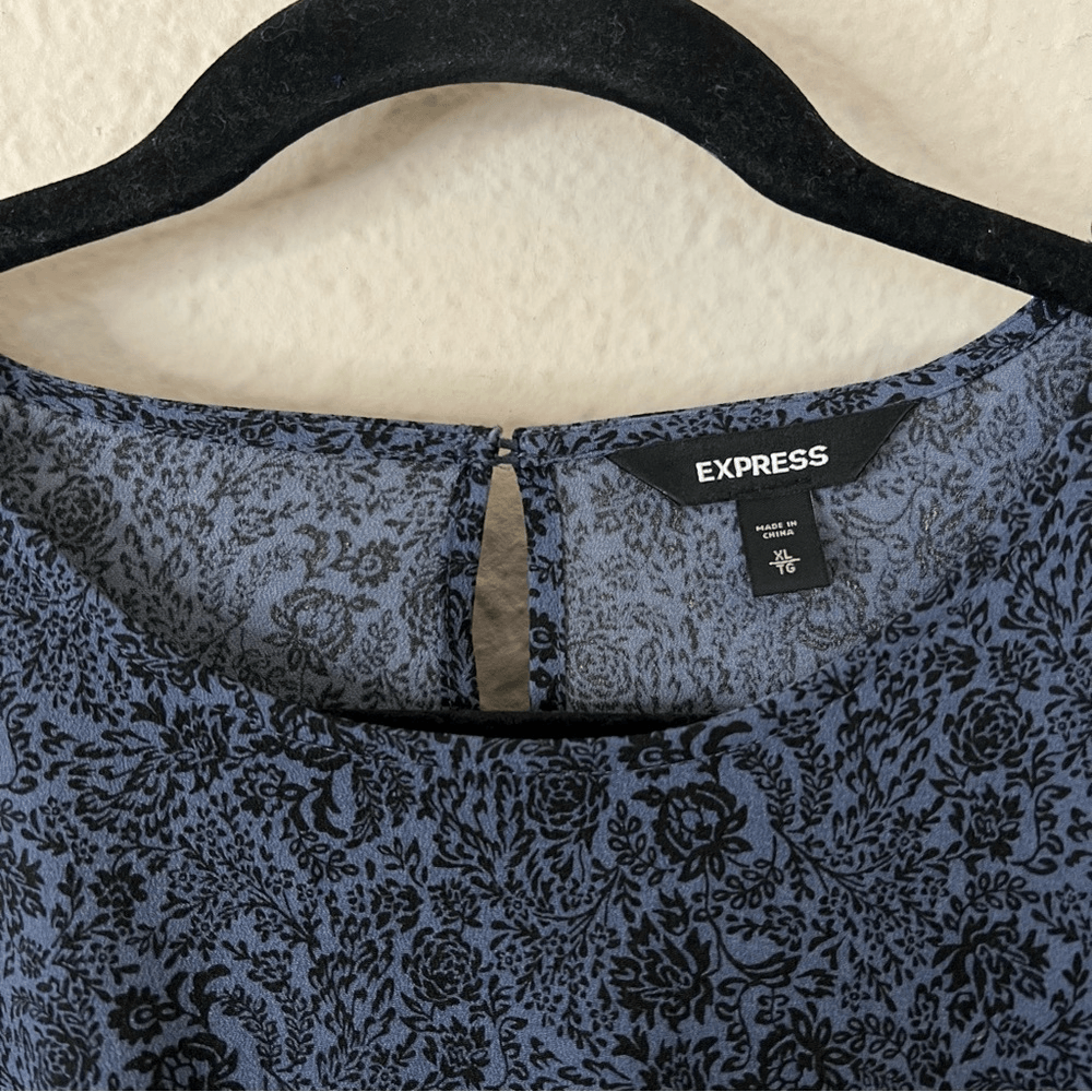 Express Puff Sleeve Floral Blouse Size XL Long Sleeve