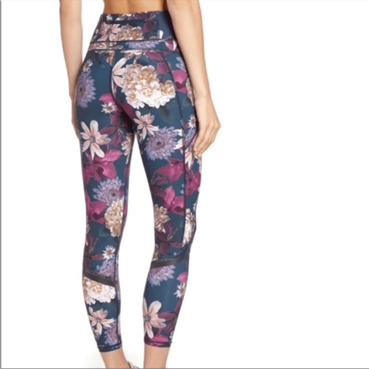 Sweaty Betty The Zero Gravity 7/8 Leggings Floral Size Small Side Pocket