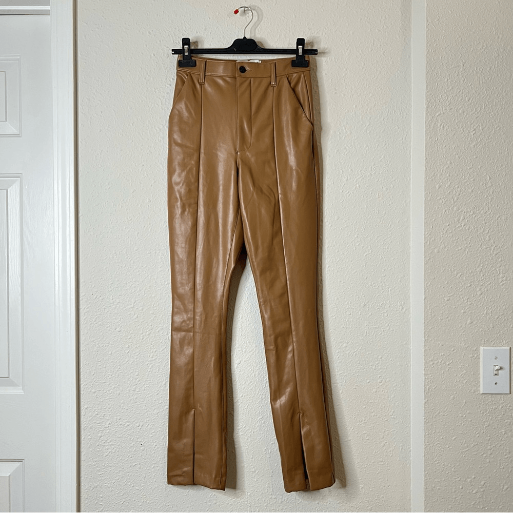 Abercrombie & Fitch The Skinny Ultra High Rise Vegan Leather Split-Hem Pant