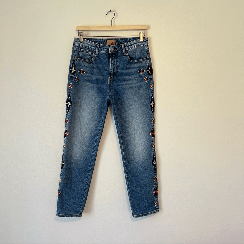 Driftwood Gizelle Aztec Embroidered Girlfriend Slim Jeans Size 28 Medium Wash