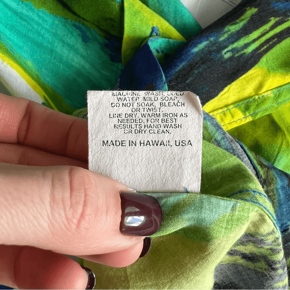 Jams World Hawaiian Shirt Mens Short Sleeve Retro Serpentine VTG Travel Medium