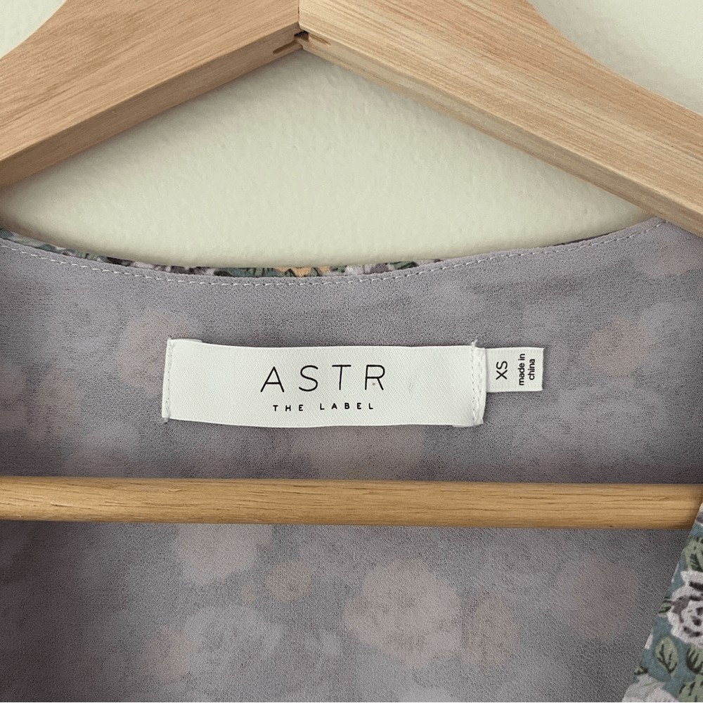 ASTR The Label Floral Mini Dress Long Sleeve Fit and Flare Size XS
