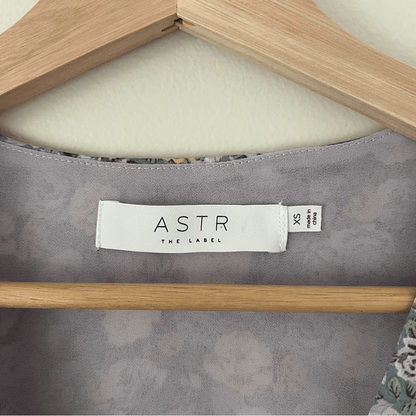 ASTR The Label Floral Mini Dress Long Sleeve Fit and Flare Size XS