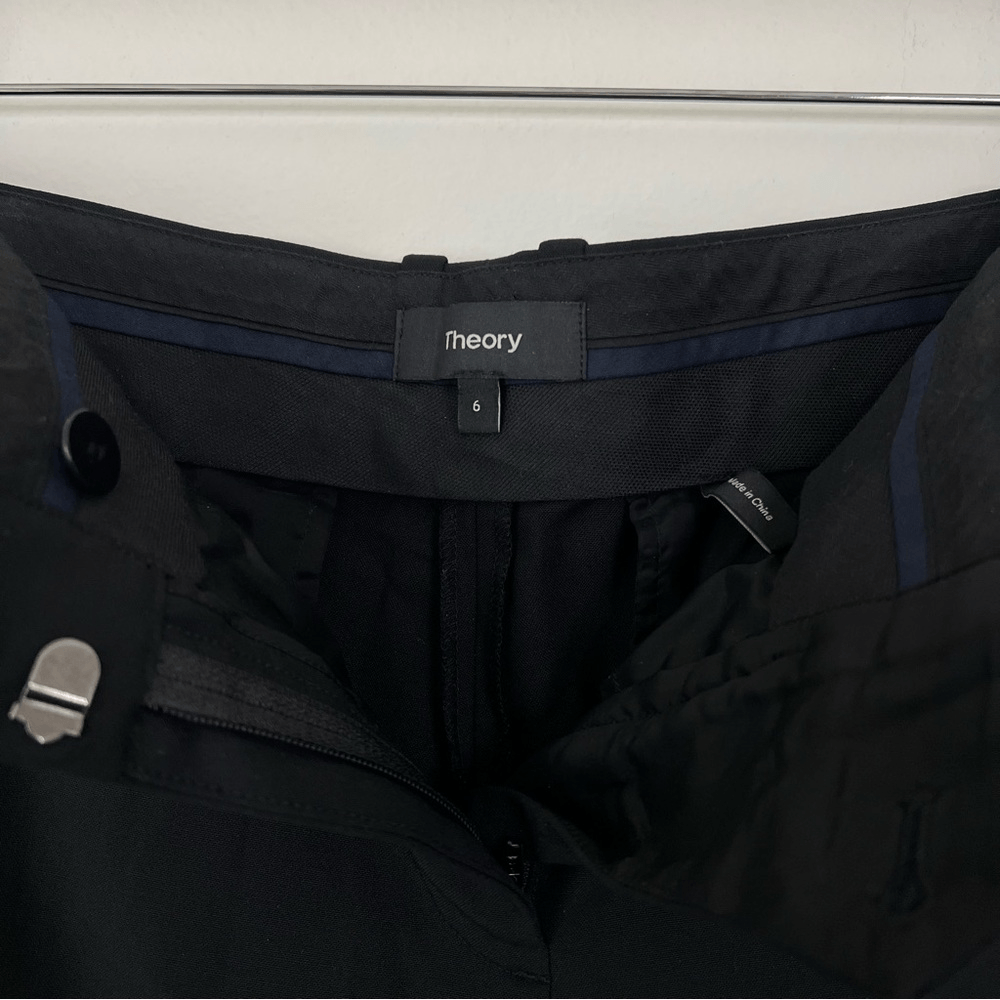 Theory Black Wool Straight Trousers Dress Pants Size 6 Classic Career Office