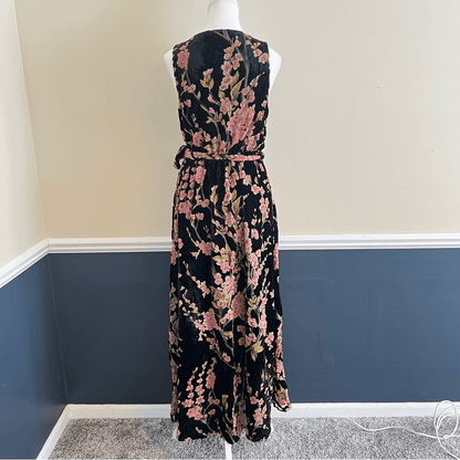 Baltic Born Lennon Velvet Floral Maxi Front Slit Dress in Black NEW Size Medium