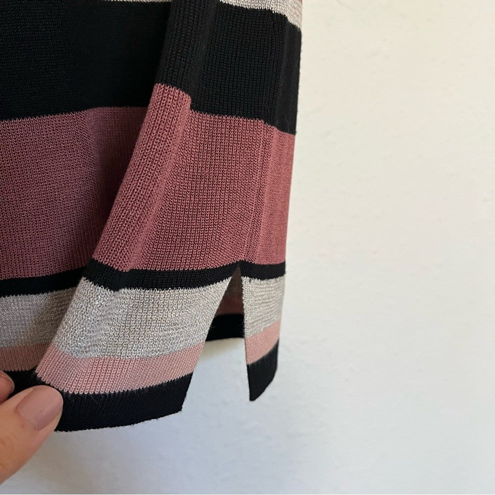 Chico’s Knit V-neck Sleeveless Striped Tank Top Size 0/Small