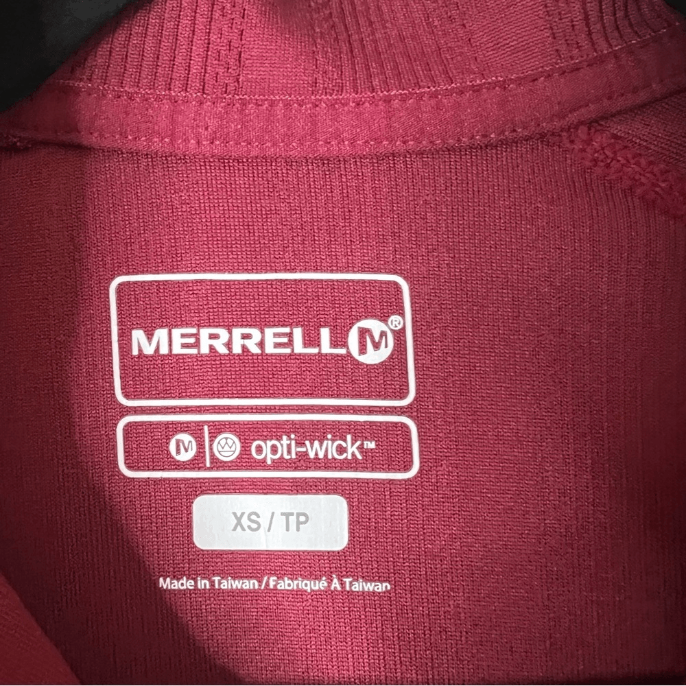 Merrell Long Sleeve Base Layer Quarter Zip Burgundy Size XS