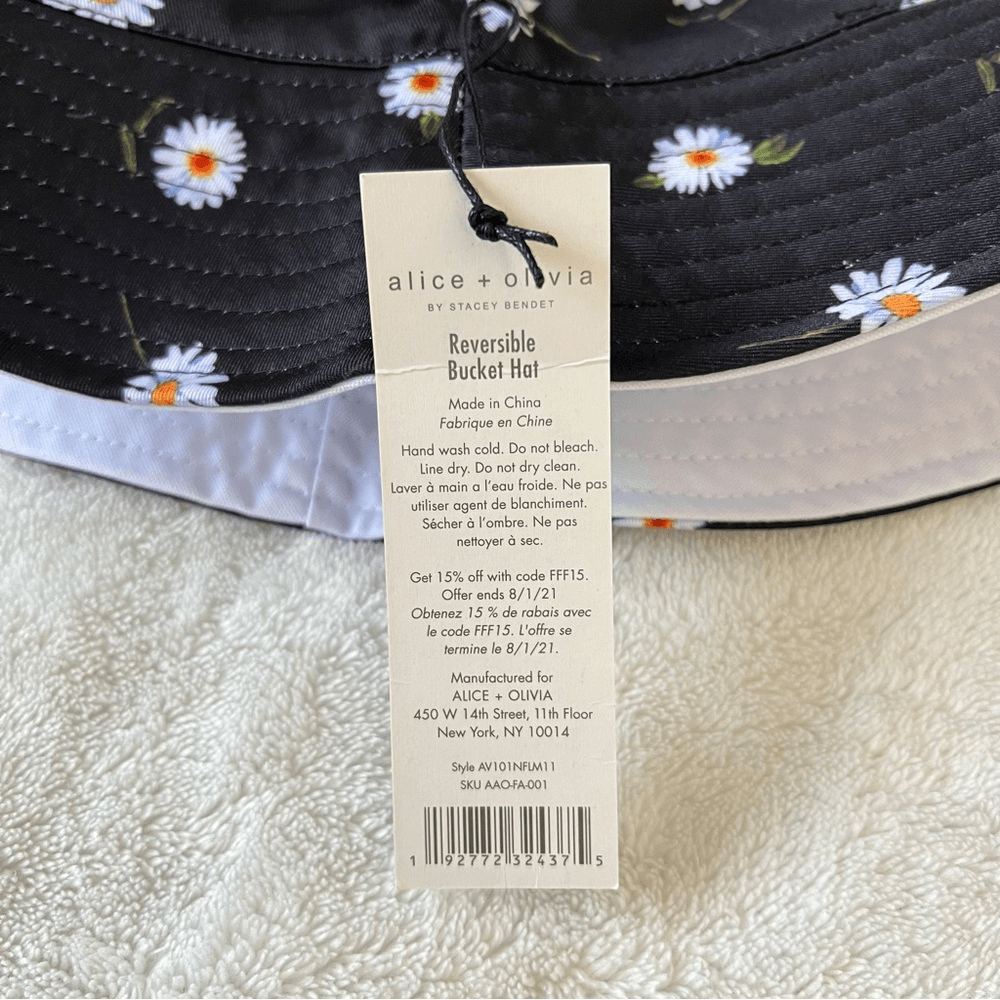 Alice + Olivia Daisy Reversible Bucket Hat NEW
