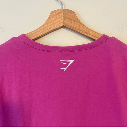 Gymshark Short Sleeve Crop Tee in Pink Medium