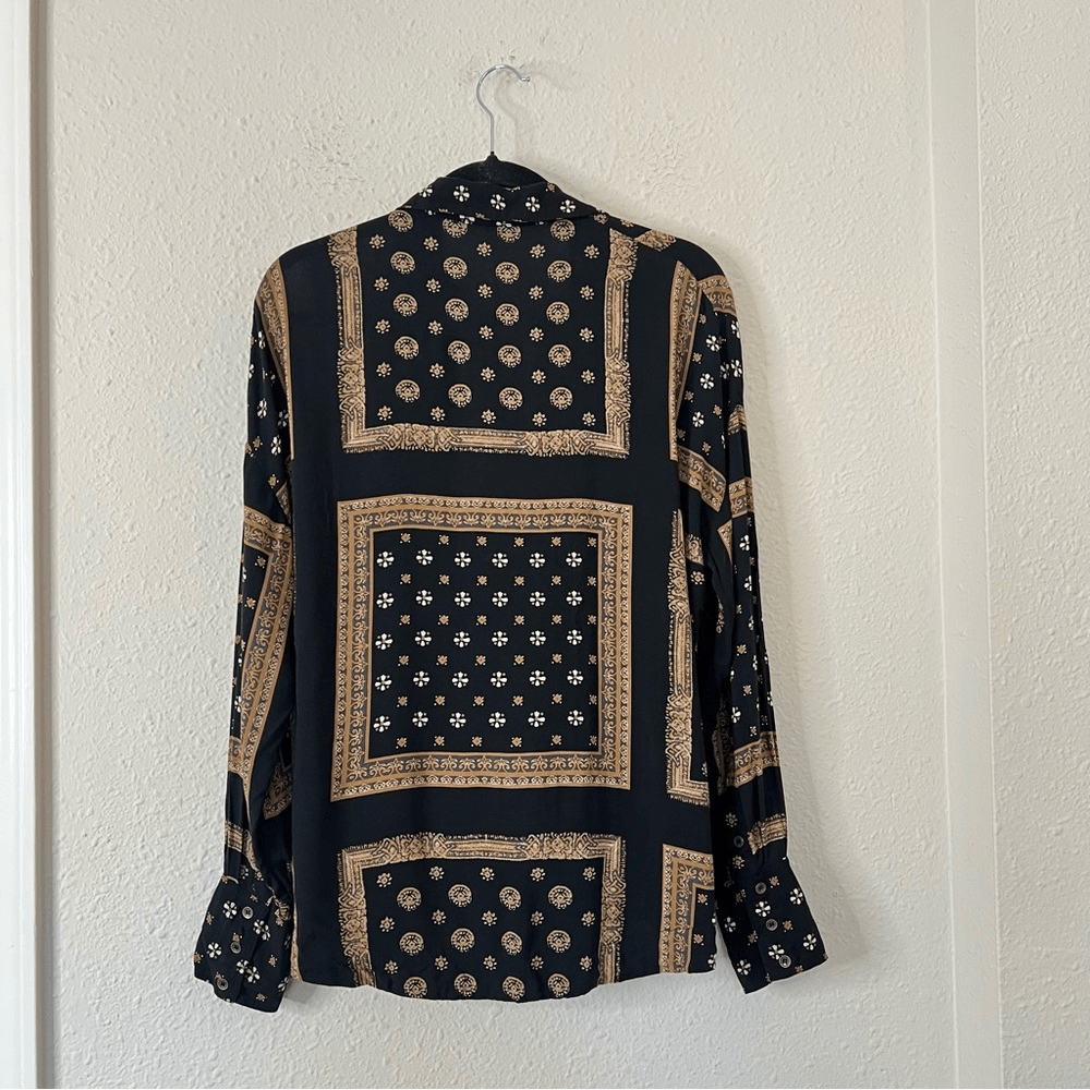 Free People Little Secrets Scarf Print Button Up Shirt Blouse Size Small
