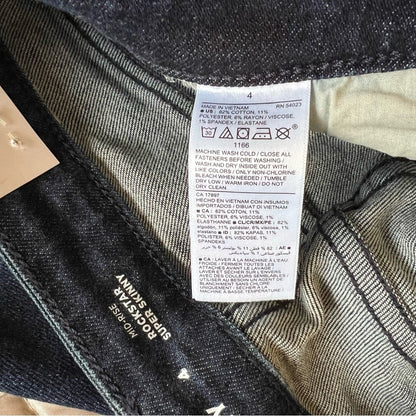 Old Navy Mid-Rise Rockstar Super-Skinny Distressed Dark Wash Jeans NEW Size 4