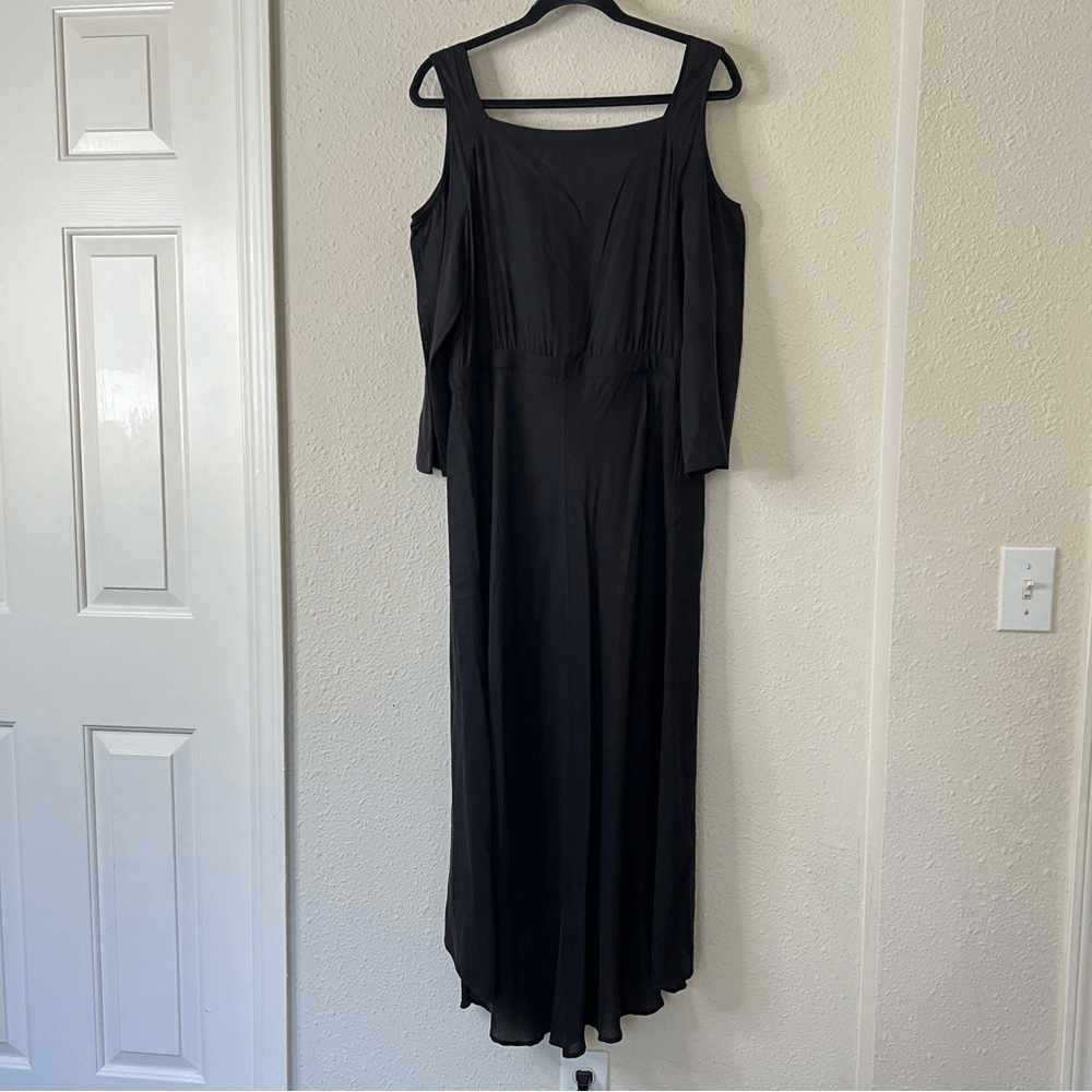 Soft Surroundings Brigette Tencel Maxi Dress in Black NEW Size Medium
