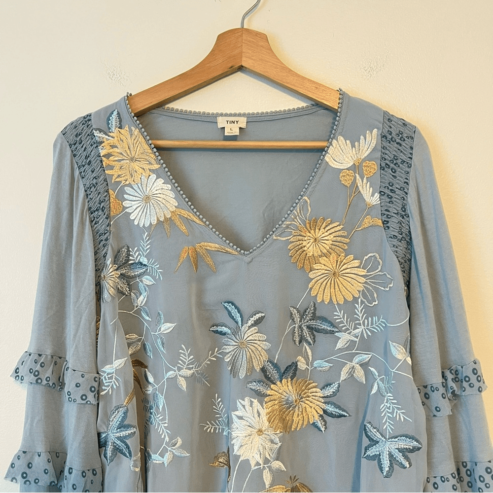 Anthropologie Tiny Frances Floral Long Sleeve Ruffle Blouse Blue Motif Size Larg