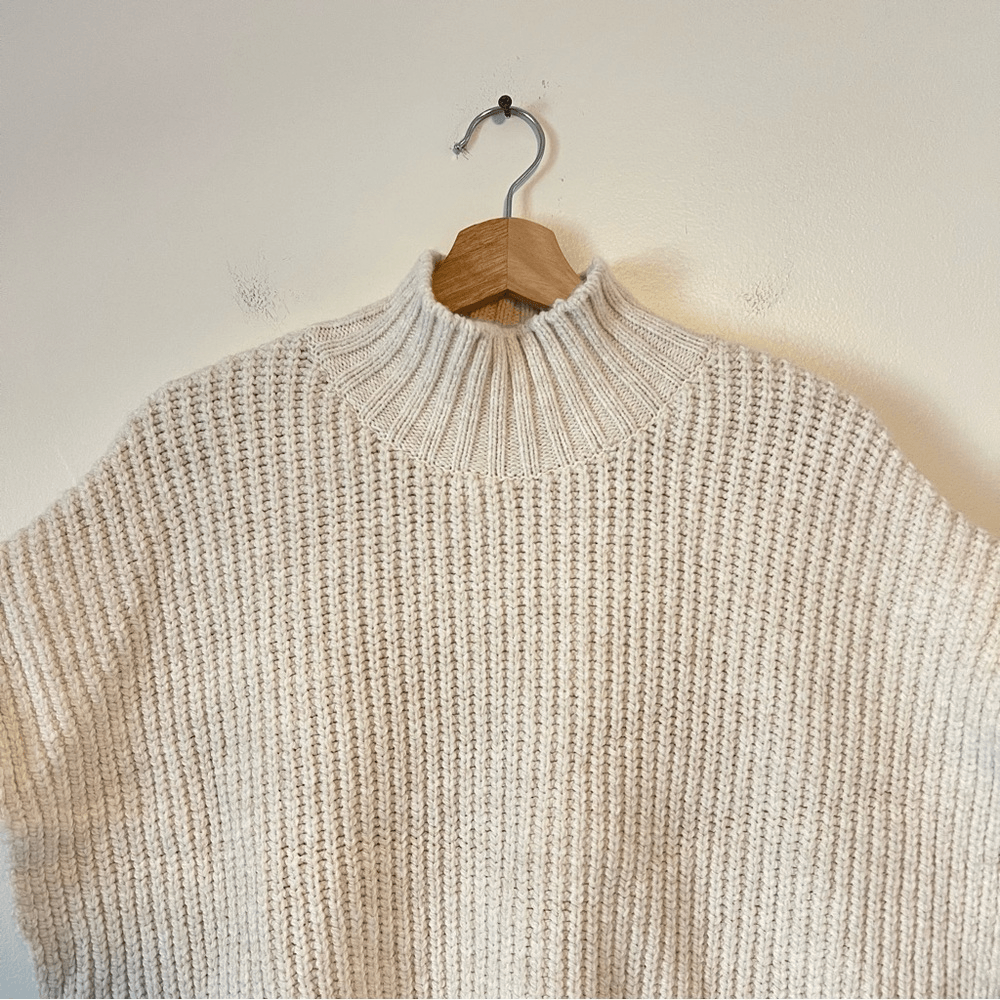 Anthropologie Fringed Mock Neck Ivory Sleeveless Sweater Vest Size Large